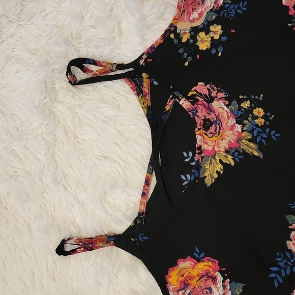 Mudd Swing Crop Tank - Picture 3 of 5